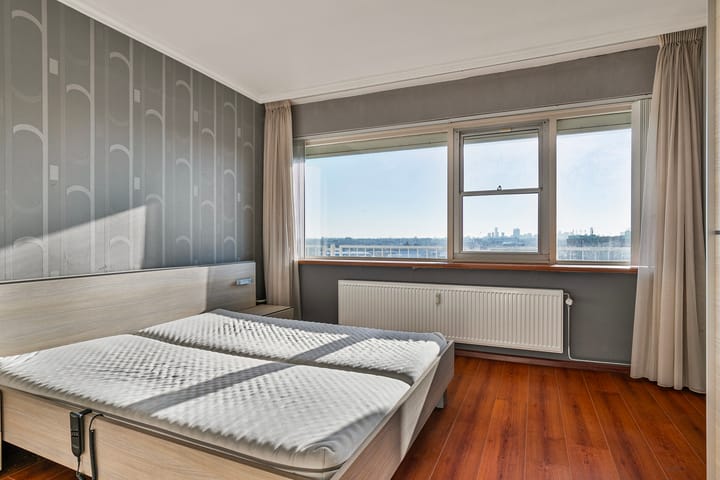 Photo 10 of Louis Raemaekersstraat 141