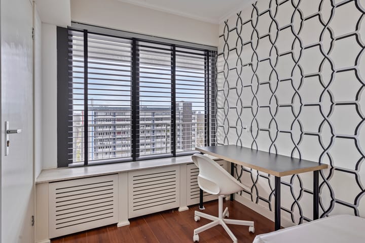 Photo 15 of Louis Raemaekersstraat 141