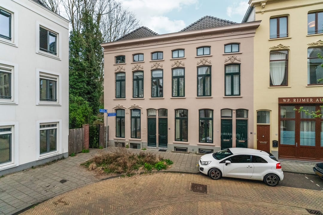 Photo 32 of Karel van Gelderstraat 1