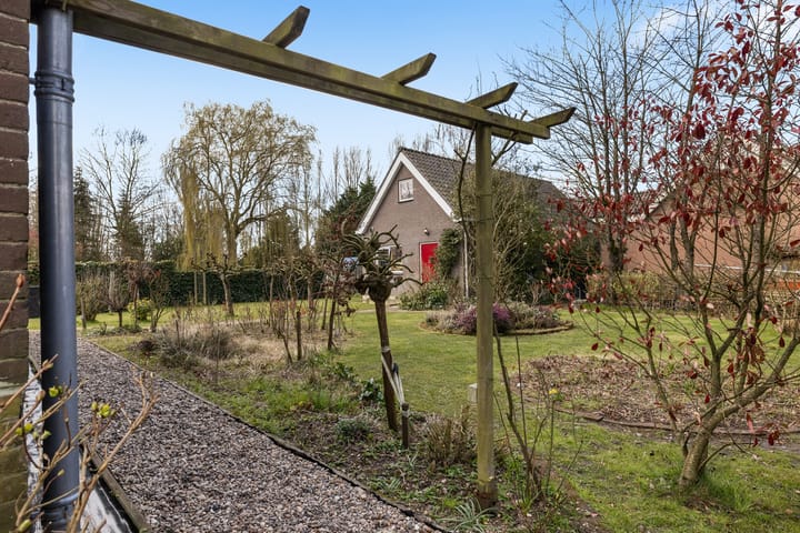 Photo 37 of Gebroken Meeldijk 3