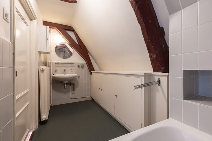 Photo 38 of Kloosterstraat 6