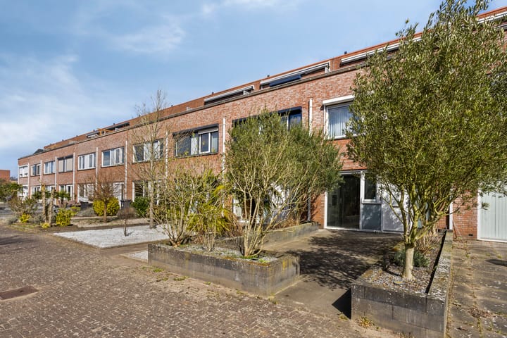 Photo 43 of George Orwellhof 17