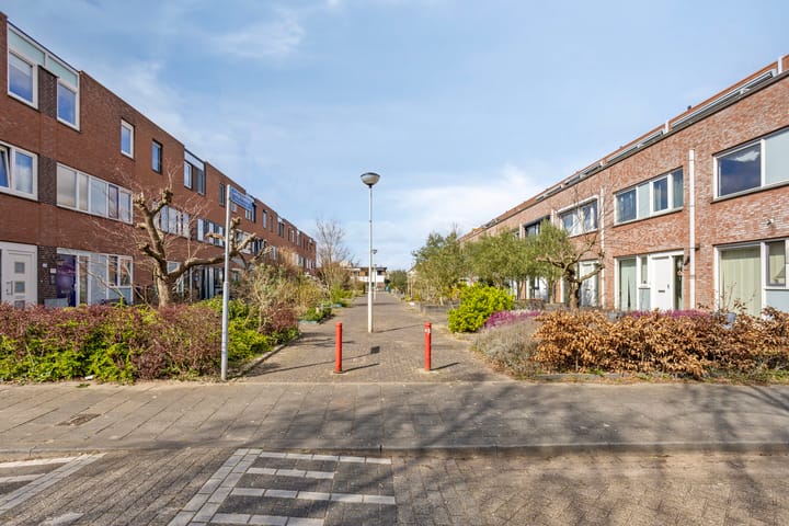 Photo 46 of George Orwellhof 17