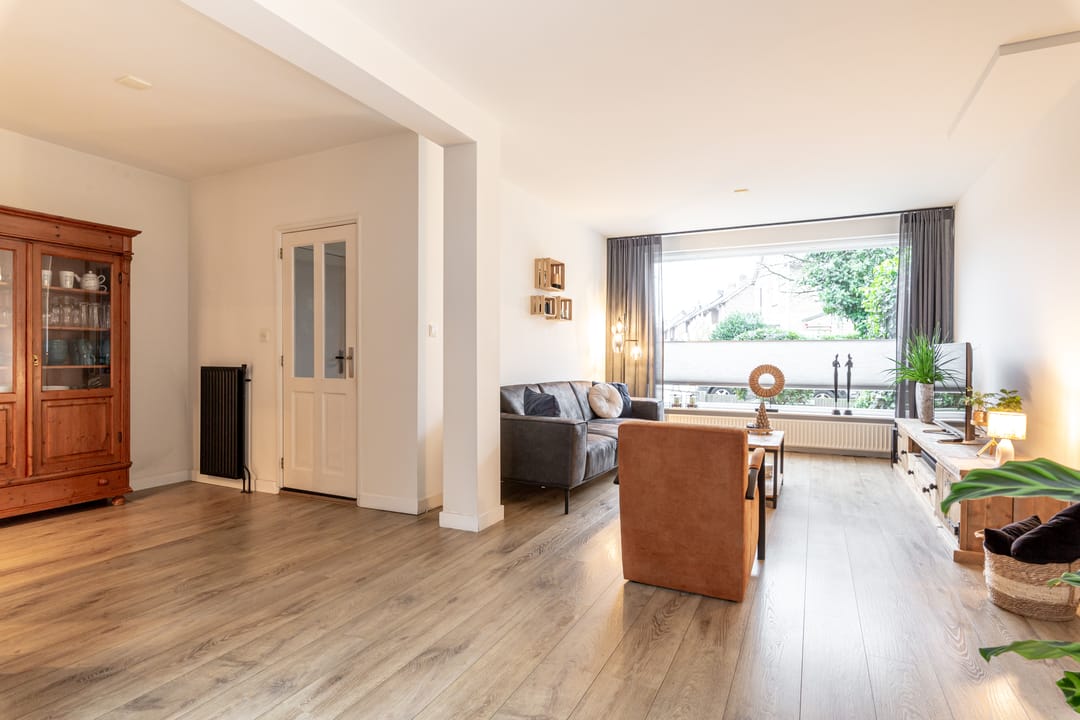 Foto 7 van Middenlaan 5