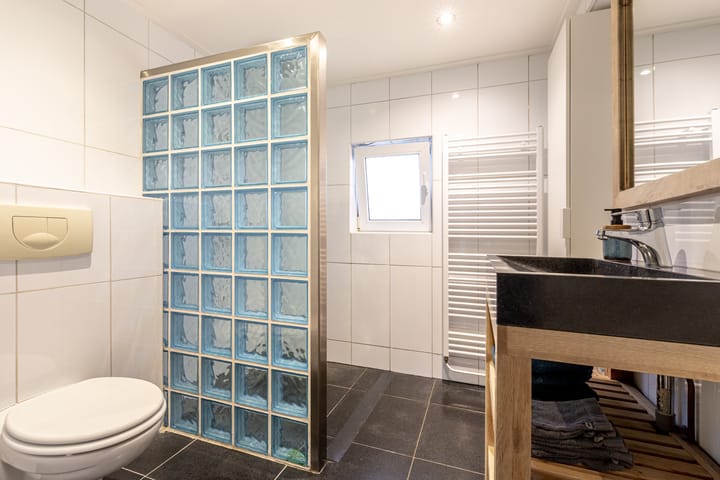 Foto 20 van Middenlaan 5