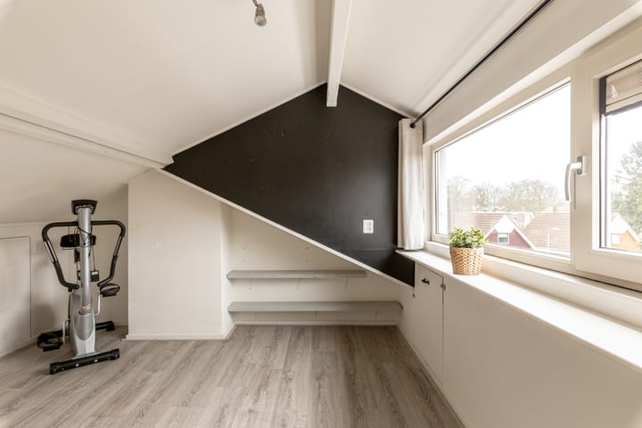 Foto 22 van Middenlaan 5