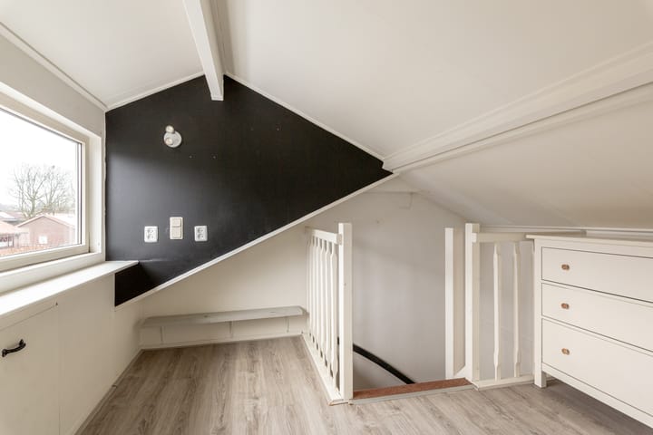 Foto 23 van Middenlaan 5