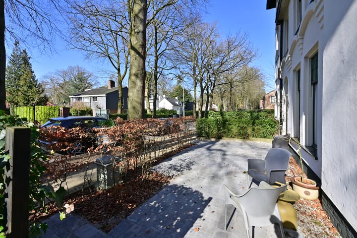 Foto 15 van Bussumergrintweg 48