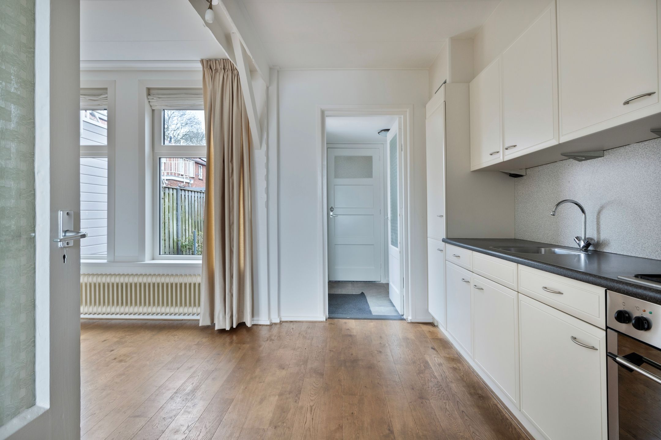 Photo 6 of Burg. Langebeekestraat 32