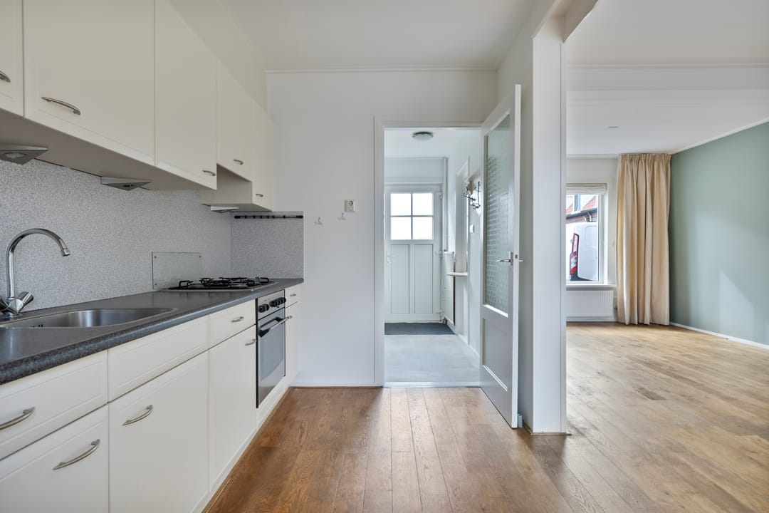 Photo 7 of Burg. Langebeekestraat 32