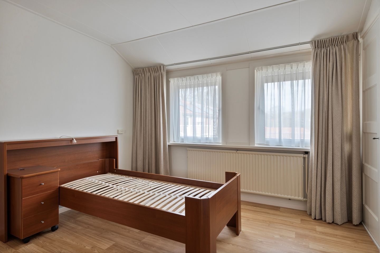 Photo 19 of Burg. Langebeekestraat 32