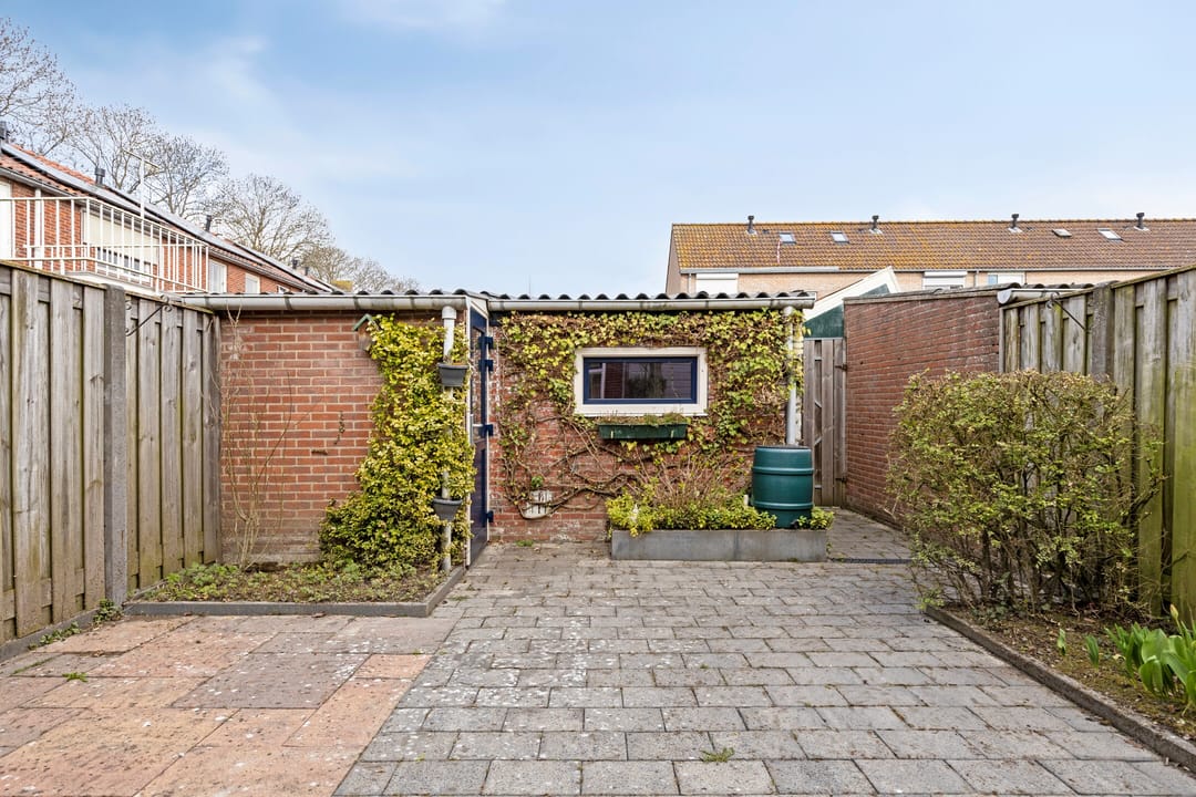 Photo 28 of Burg. Langebeekestraat 32