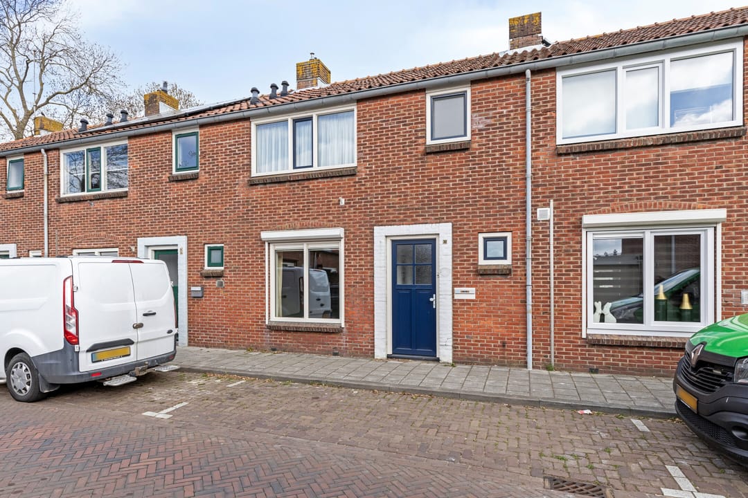 Photo 2 of Burg. Langebeekestraat 32