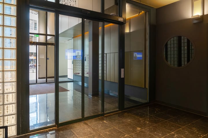 Photo 6 of Emmasingel 31-277