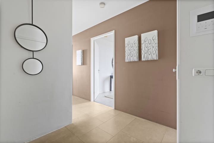 Photo 10 of Emmasingel 31-277