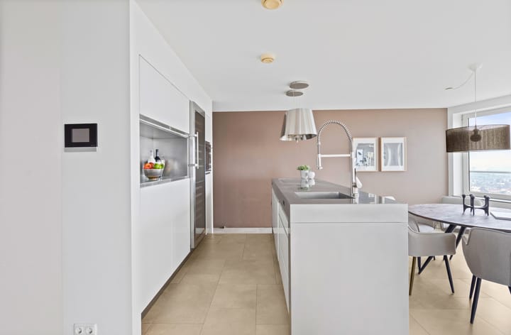 Photo 27 of Emmasingel 31-277