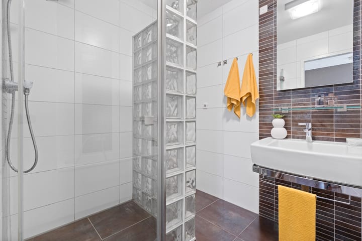 Photo 39 of Emmasingel 31-277