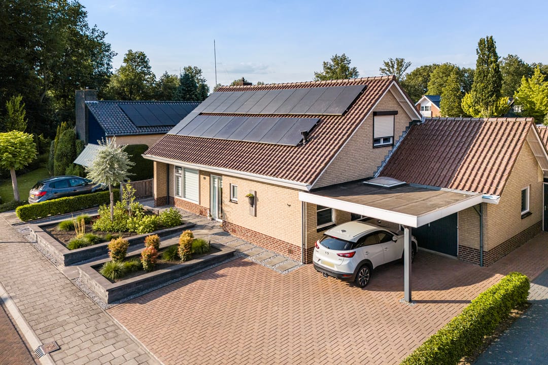 Koopwoningen - huizen te koop in [Funda]