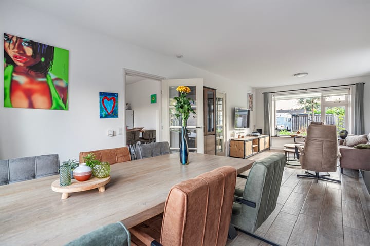 Foto 2 van Bisschop van Munsterstraat 46