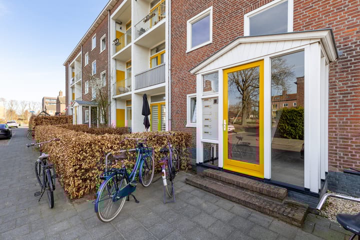 Photo 6 of Wattstraat 12-A