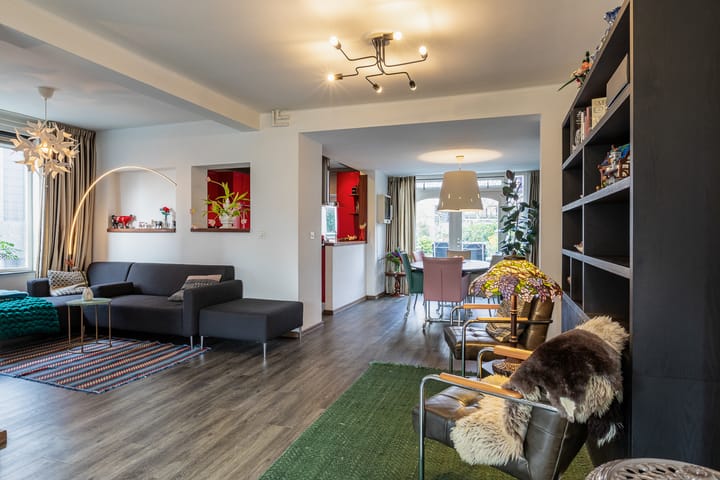 Photo 2 of Emmastraat 27-A