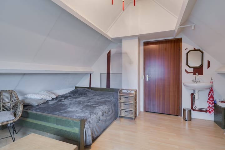 Foto 33 van Ravenhorsterweg 83-I