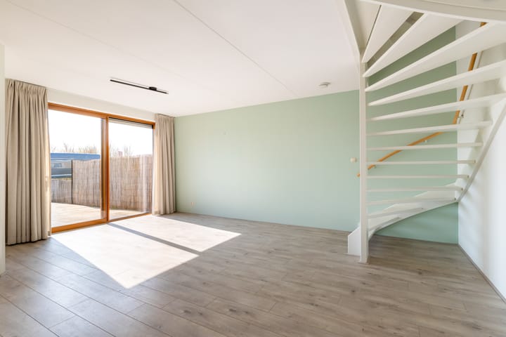 Photo 5 of Weegbree 63