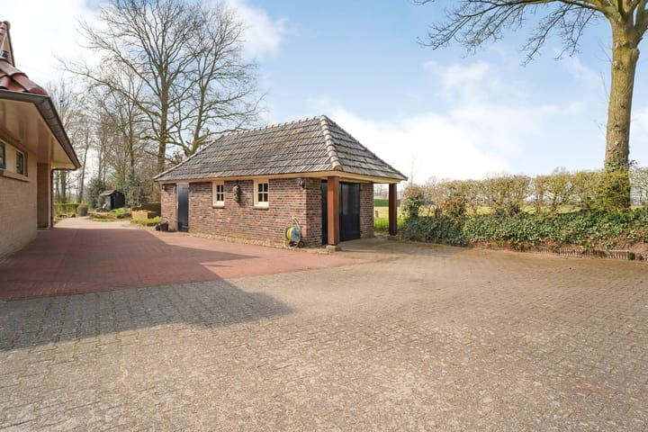 Photo 14 of Glinthaar 39