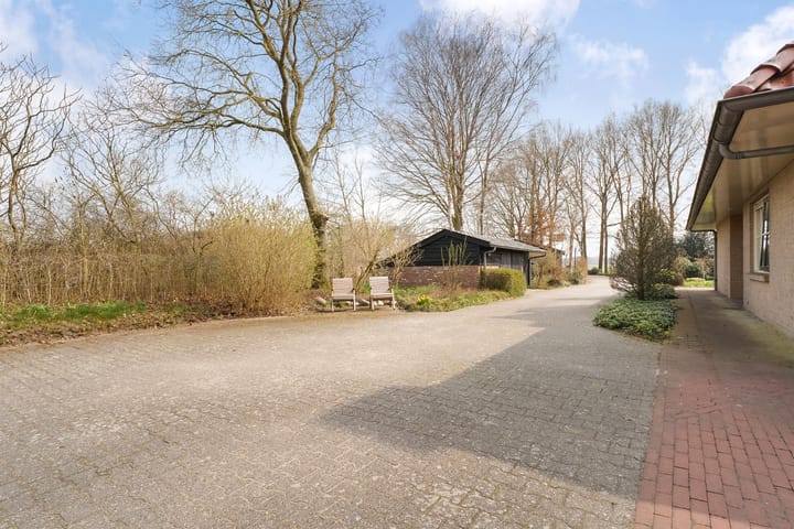 Photo 15 of Glinthaar 39