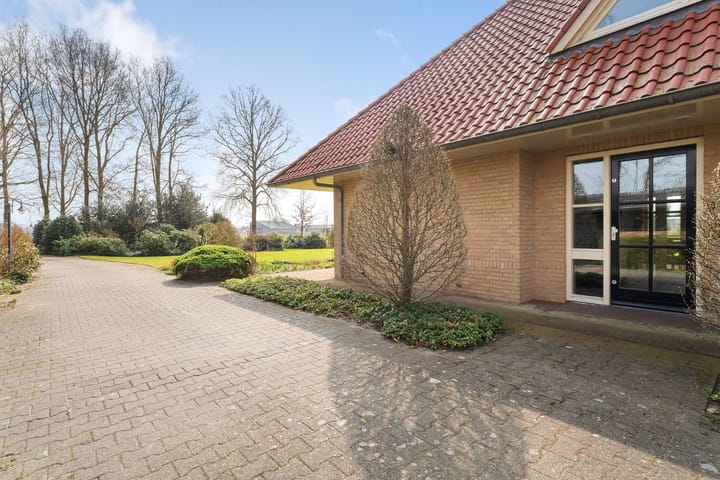 Photo 16 of Glinthaar 39