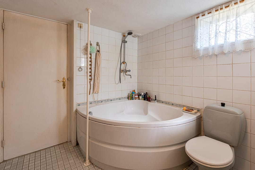 Photo 7 of Mezenstraat 12