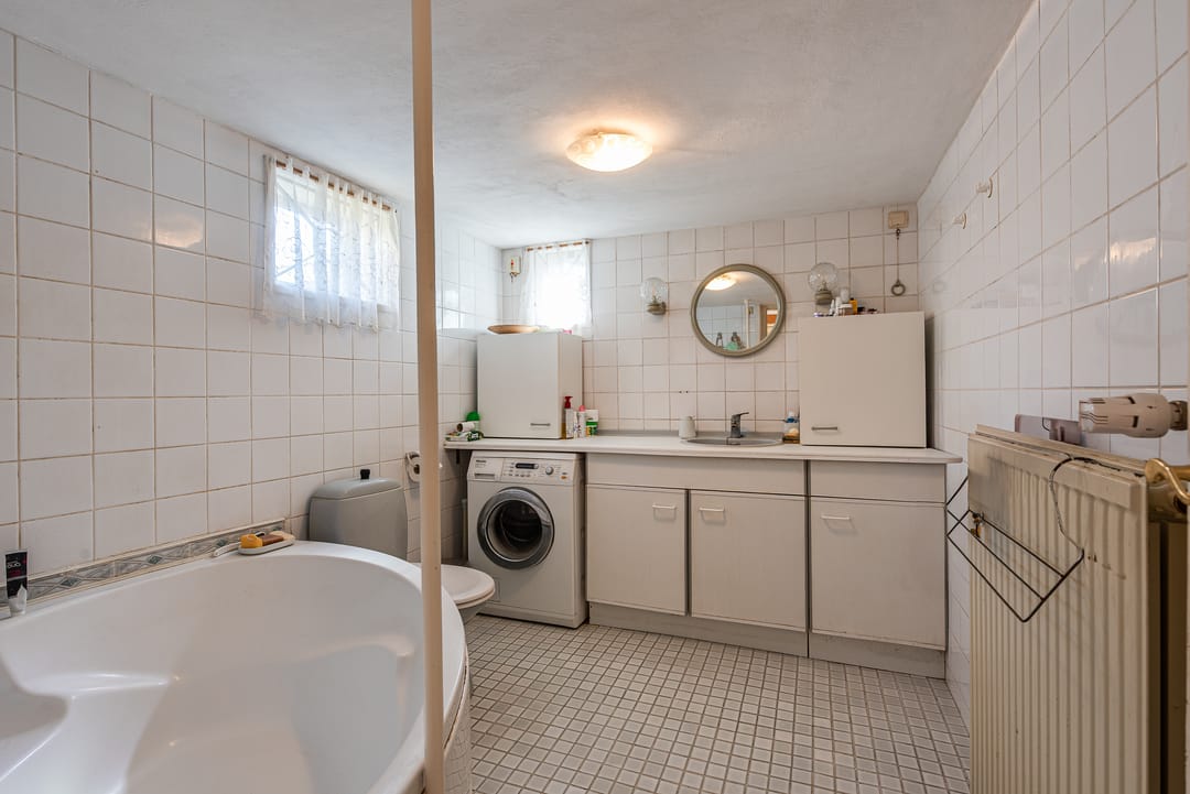 Photo 8 of Mezenstraat 12