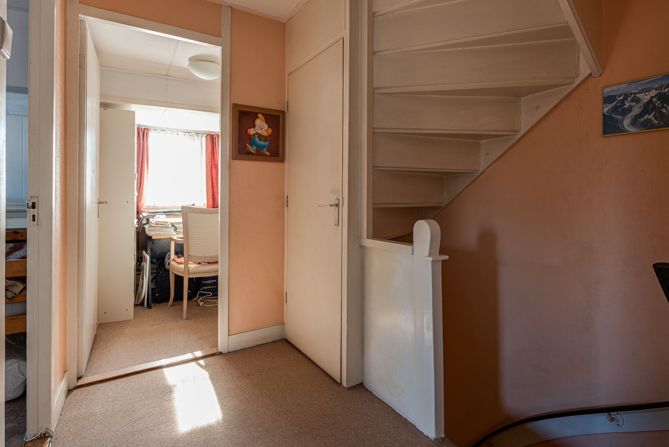 Photo 9 of Mezenstraat 12