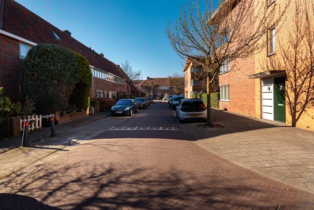 Photo 26 of Mezenstraat 12