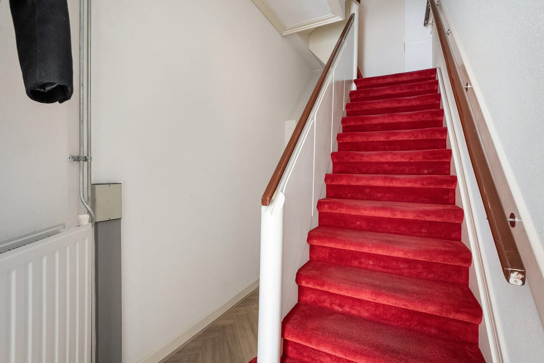 Photo 8 of van Echtenstraat 5-A