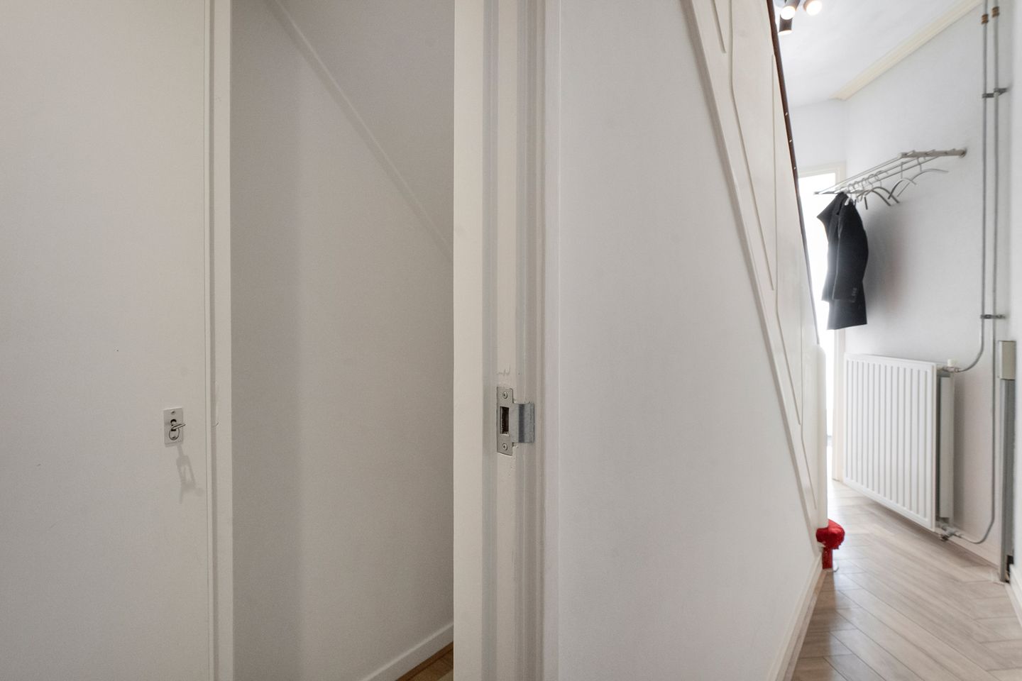 Photo 10 of van Echtenstraat 5-A