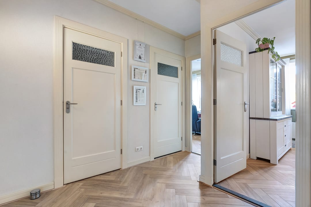 Photo 13 of van Echtenstraat 5-A