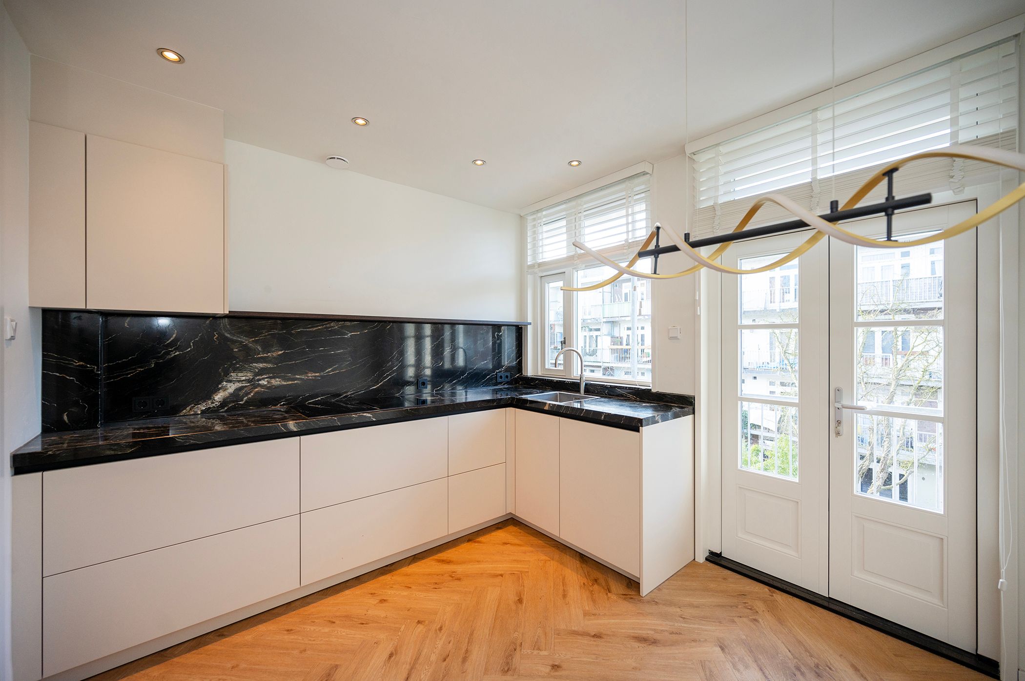 Photo 6 of Boterdiepstraat 42-2