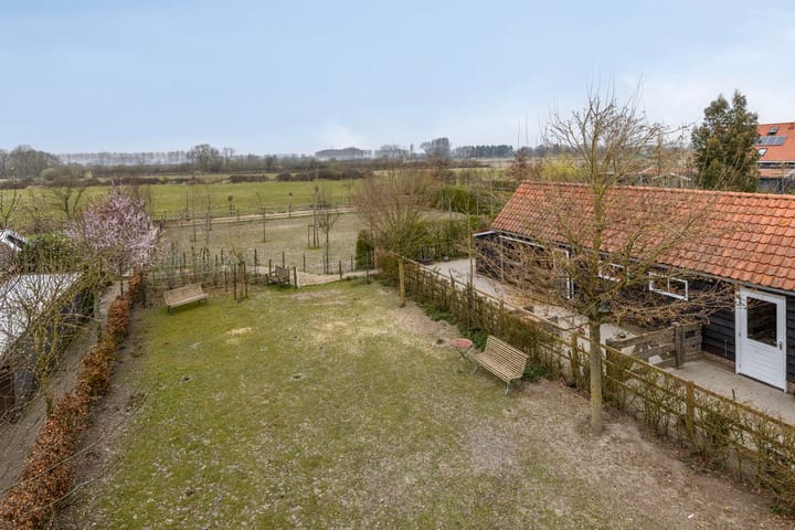 Photo 4 of van der Poest Clementstraat 38