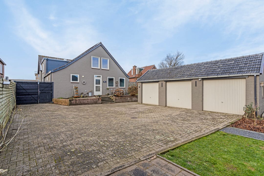 Photo 38 of Beatrixstraat 17