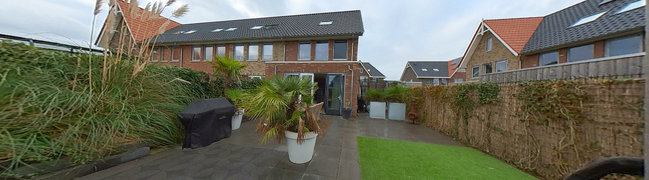 Achtertuin