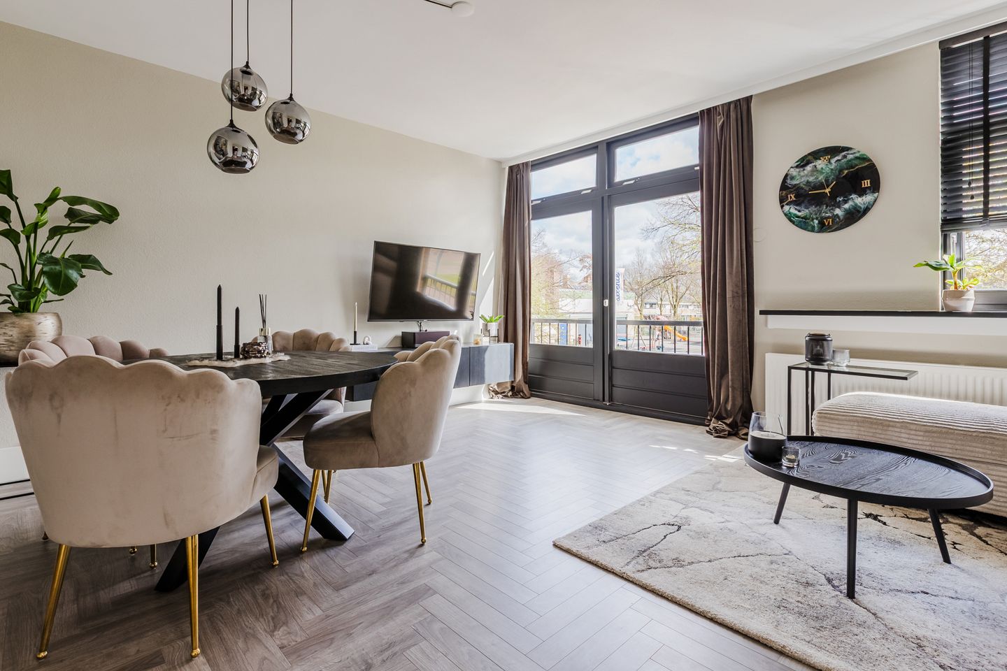 Foto 1 van Plutolaan 3