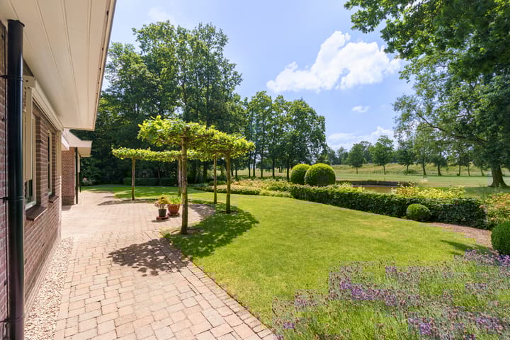 Photo 9 of Grevelingenhout 170