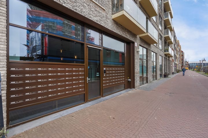 Photo 5 of Van Leeuwenhoekpark 214