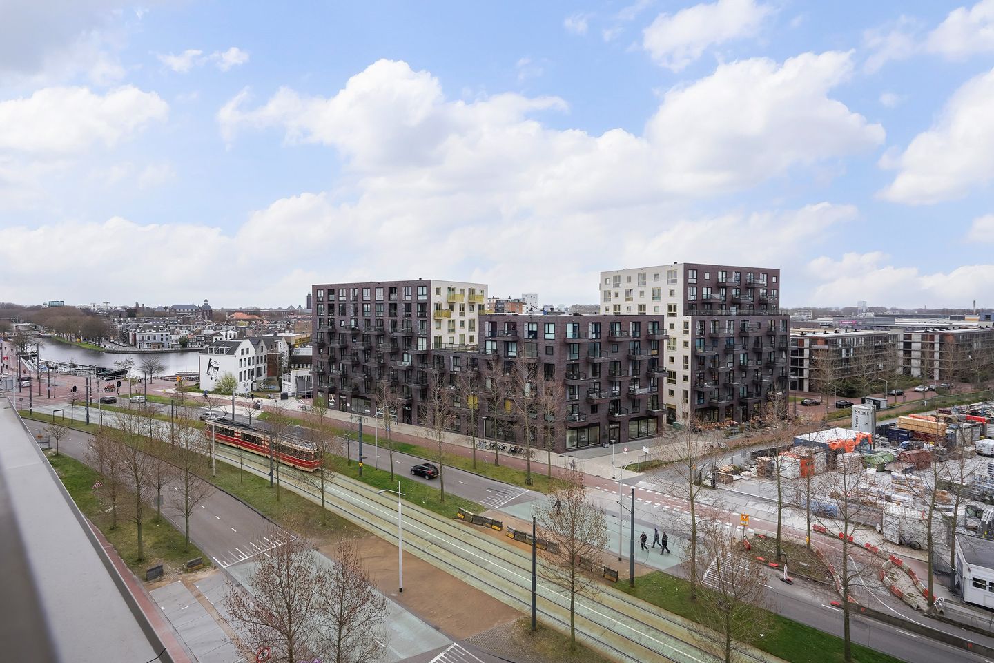 Foto 29 van Van Leeuwenhoekpark 214