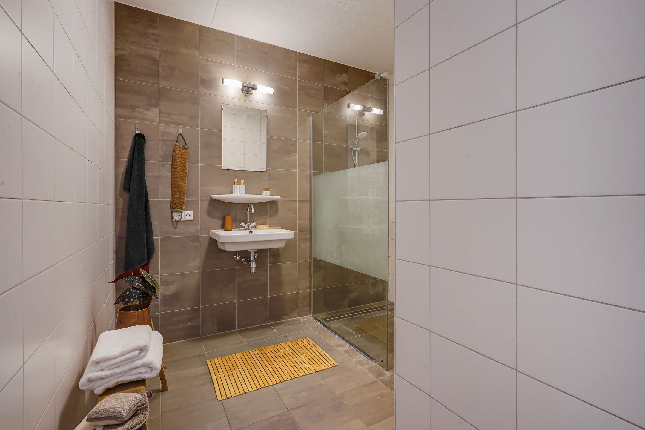 Foto 30 van Van Leeuwenhoekpark 214