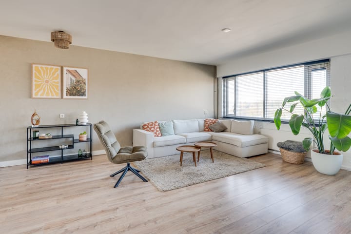 Foto 2 van Nederlandplein 17