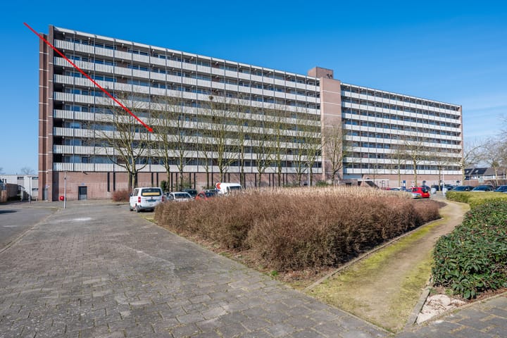 Foto 5 van Nederlandplein 17