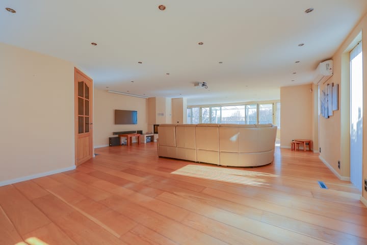 Foto 7 van Marquette 84