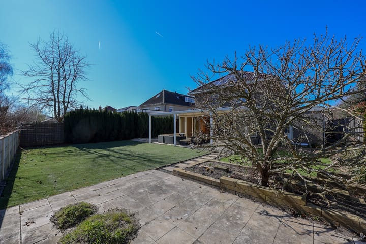 Foto 32 van Marquette 84